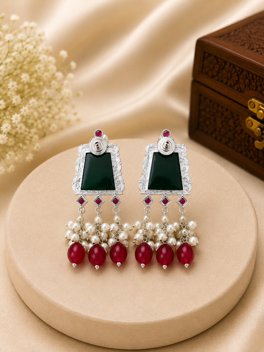 Pearl Emerald Drops